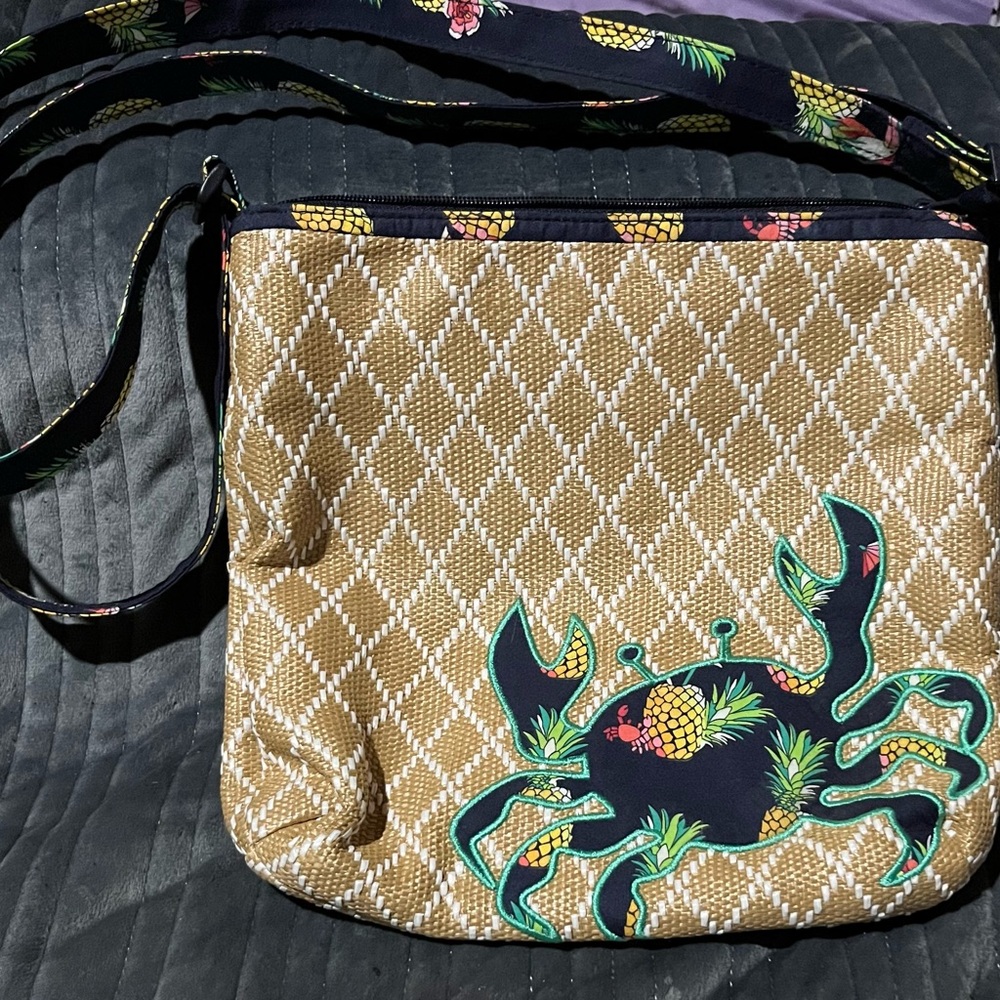 Vera Bradley Toucan Party Straw Woven Crossbody Bag Blue Crab Applique